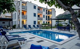 Adorami Apartments